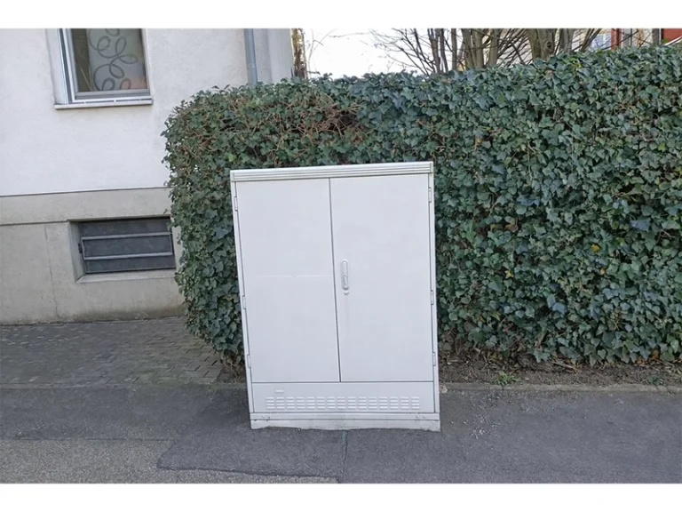 Schaltschrankwerbung Hauptstr. 91 Waldkirch 2 768x576